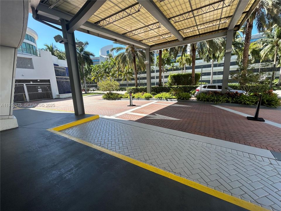 For Sale: $670,000 (3 beds, 2 baths, 1362 Square Feet)