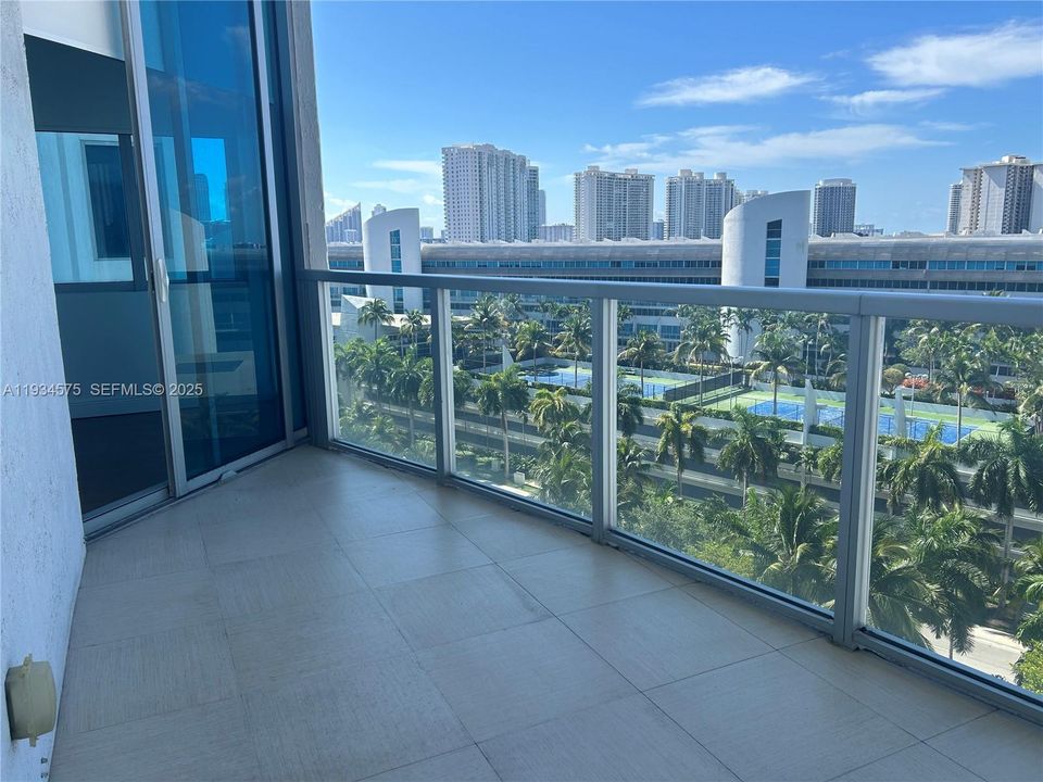 For Sale: $670,000 (3 beds, 2 baths, 1362 Square Feet)