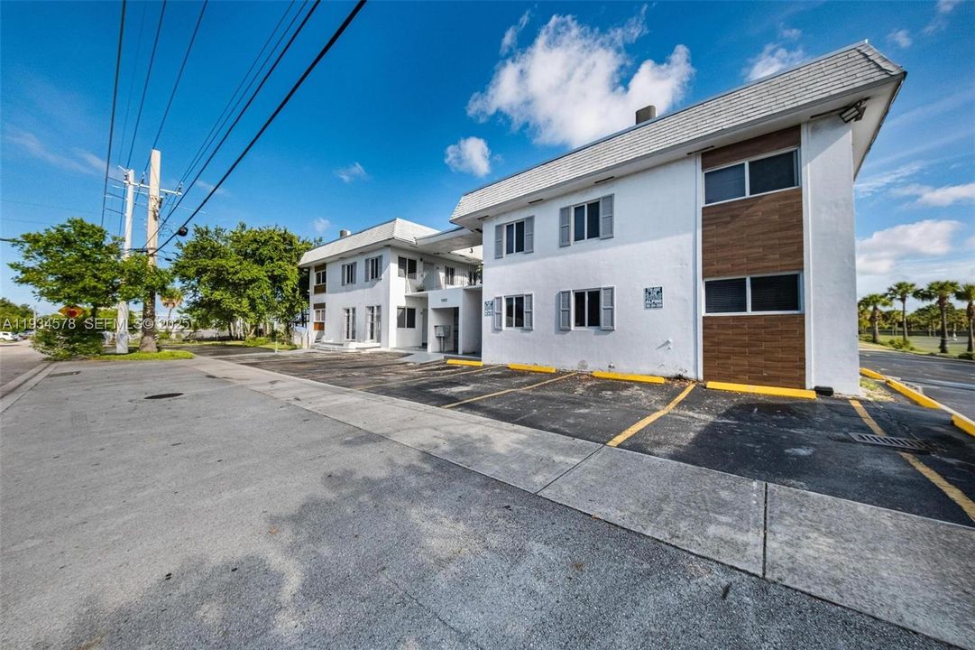 En Renta: $1,625 (1 camas, 1 baños, 11597 Pies cuadrados)