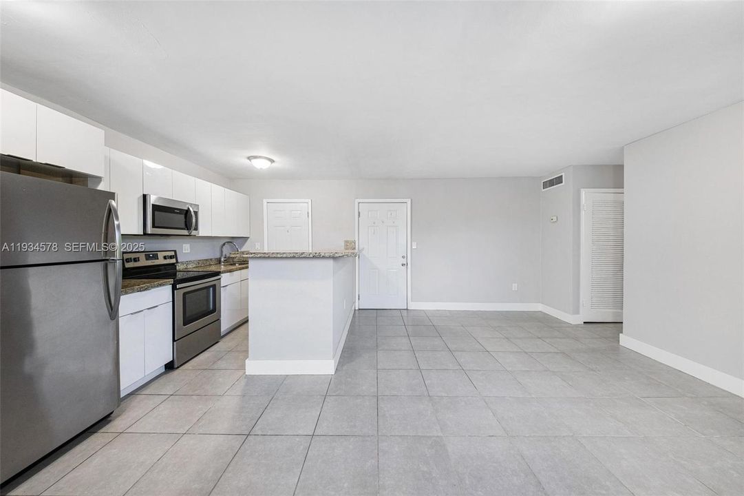 En Renta: $1,625 (1 camas, 1 baños, 11597 Pies cuadrados)