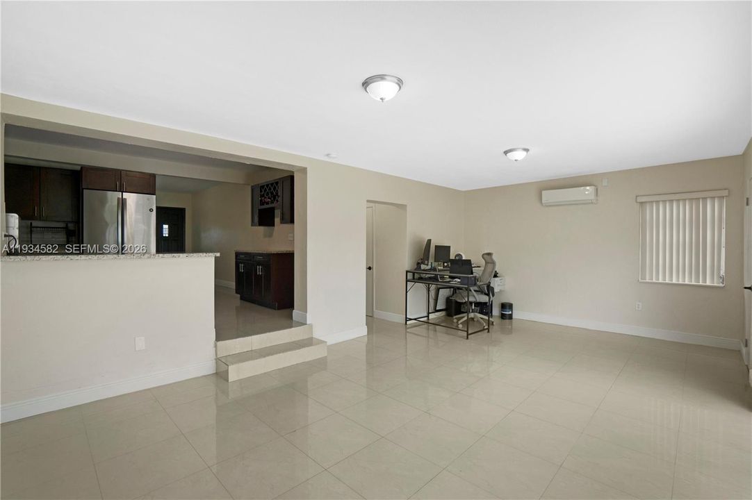 For Sale: $490,000 (3 beds, 2 baths, 1395 Square Feet)