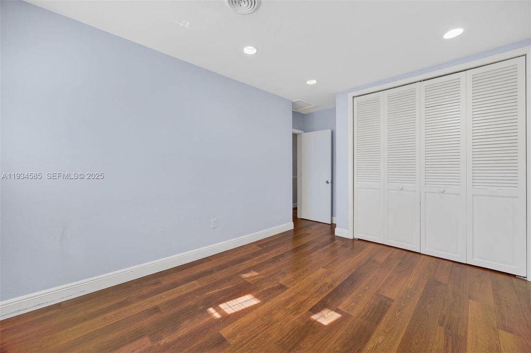 For Sale: $1,650,000 (4 beds, 2 baths, 2374 Square Feet)