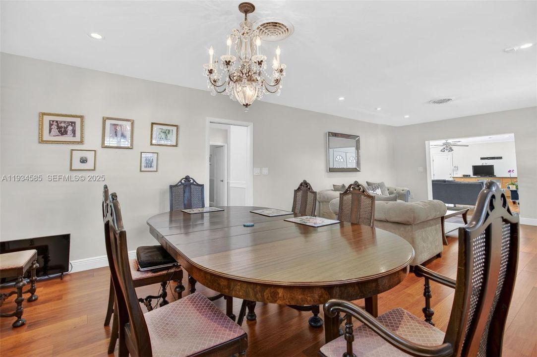 For Sale: $1,650,000 (4 beds, 2 baths, 2374 Square Feet)