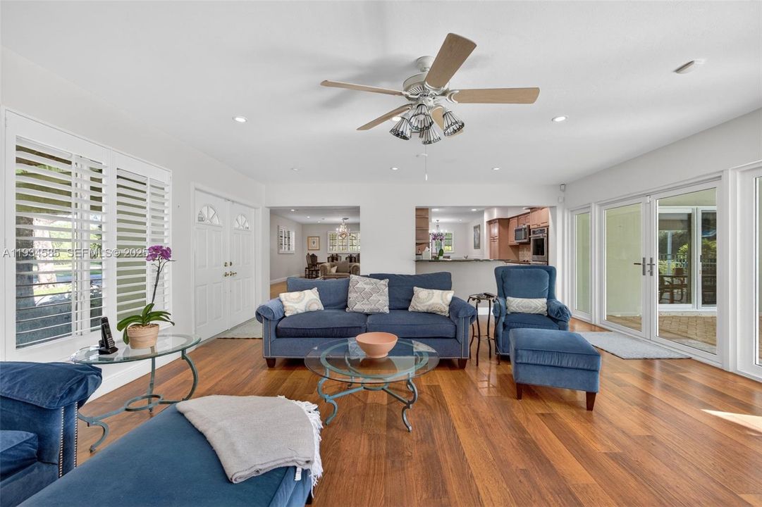 For Sale: $1,650,000 (4 beds, 2 baths, 2374 Square Feet)