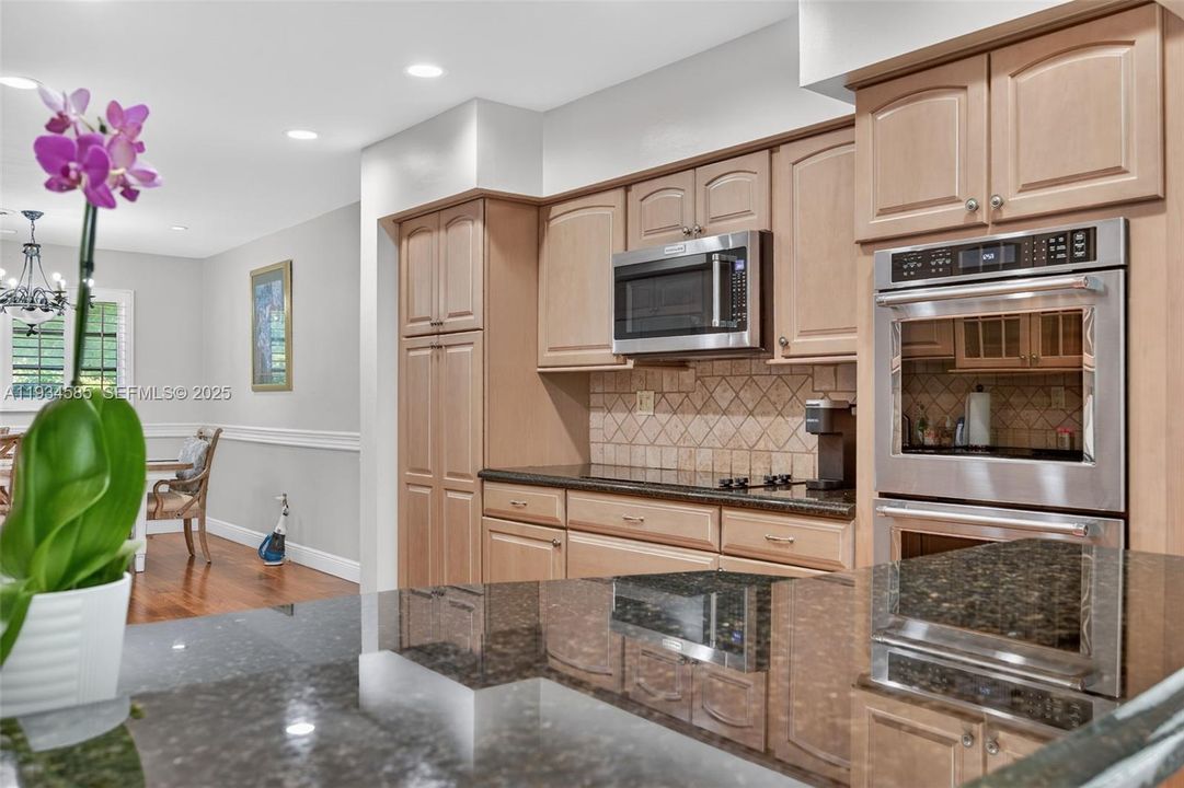 For Sale: $1,650,000 (4 beds, 2 baths, 2374 Square Feet)