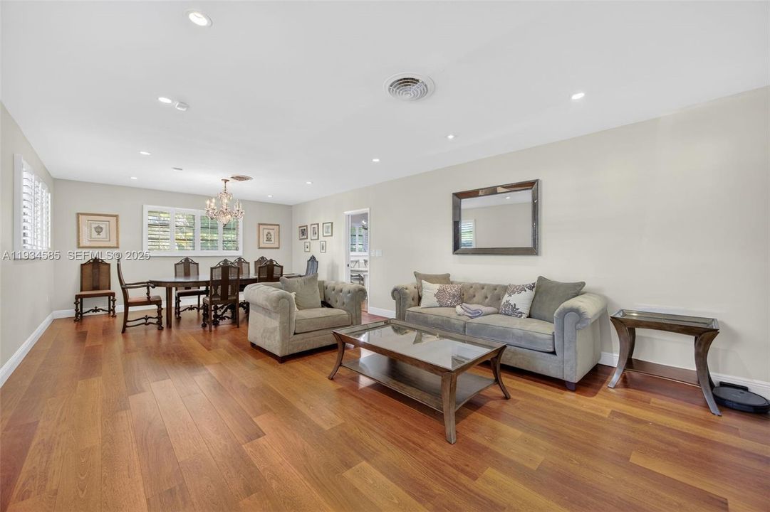 For Sale: $1,650,000 (4 beds, 2 baths, 2374 Square Feet)