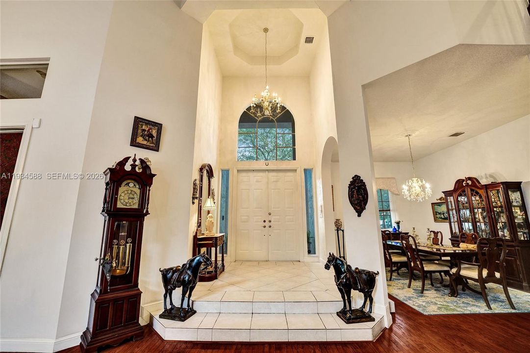 For Sale: $2,600,000 (5 beds, 4 baths, 3968 Square Feet)