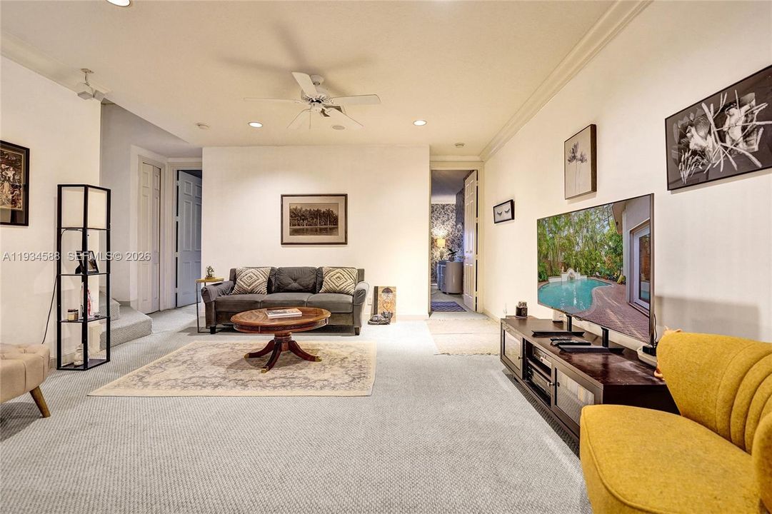 For Sale: $2,600,000 (5 beds, 4 baths, 3968 Square Feet)