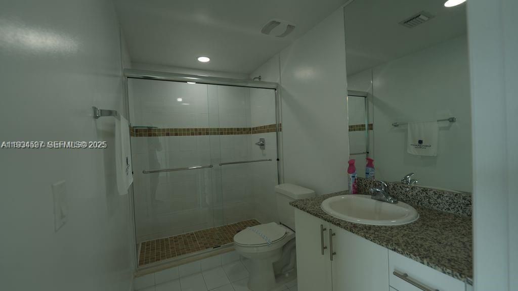 For Rent: $3,221 (2 beds, 2 baths, 253382 Square Feet)