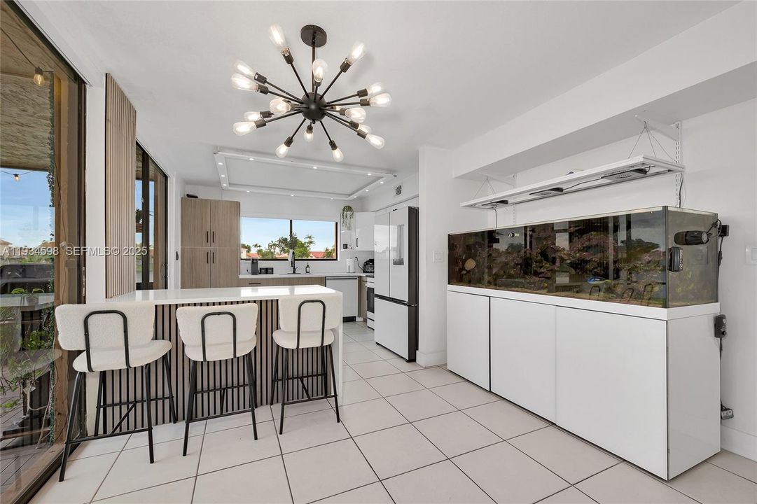 For Rent: $3,100 (3 beds, 2 baths, 1170 Square Feet)