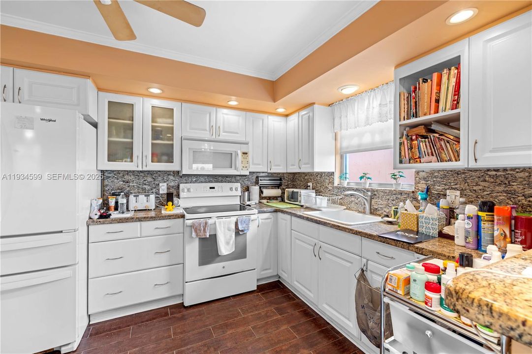 En Venta: $220,000 (2 camas, 2 baños, 1140 Pies cuadrados)