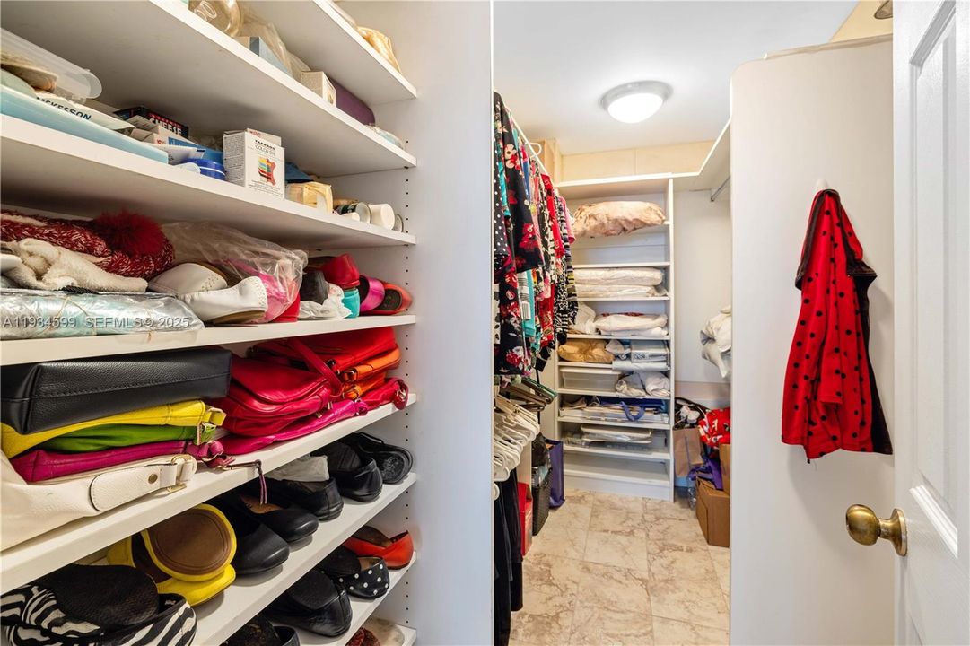 En Venta: $220,000 (2 camas, 2 baños, 1140 Pies cuadrados)