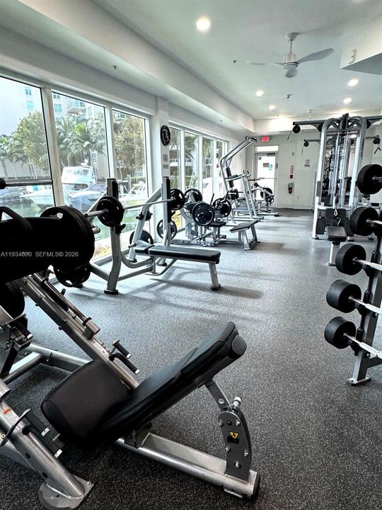 待售: $735,000 (2 贝兹, 2 浴室, 1730 平方英尺)