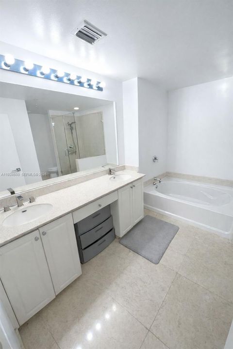 待售: $735,000 (2 贝兹, 2 浴室, 1730 平方英尺)