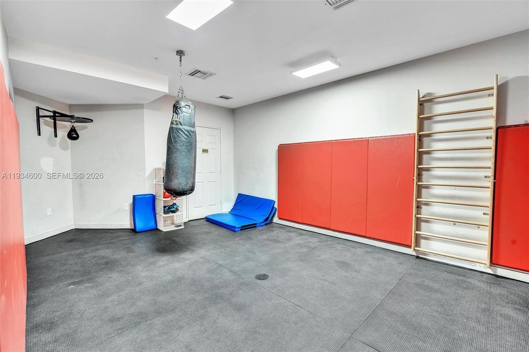 For Sale: $675,000 (2 beds, 2 baths, 1730 Square Feet)