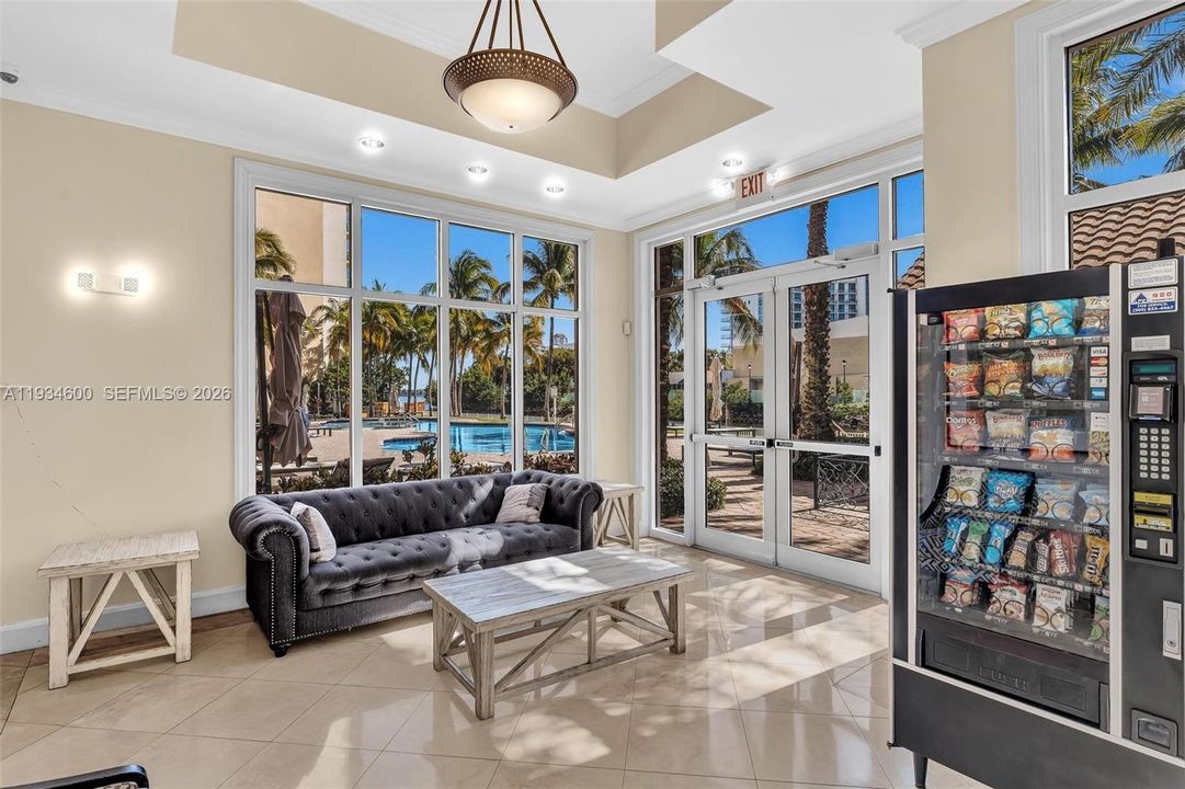 For Sale: $675,000 (2 beds, 2 baths, 1730 Square Feet)