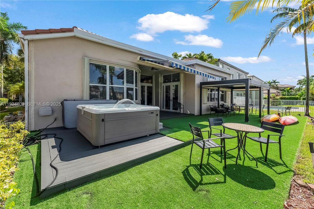 For Rent: $6,950 (3 beds, 2 baths, 2469 Square Feet)