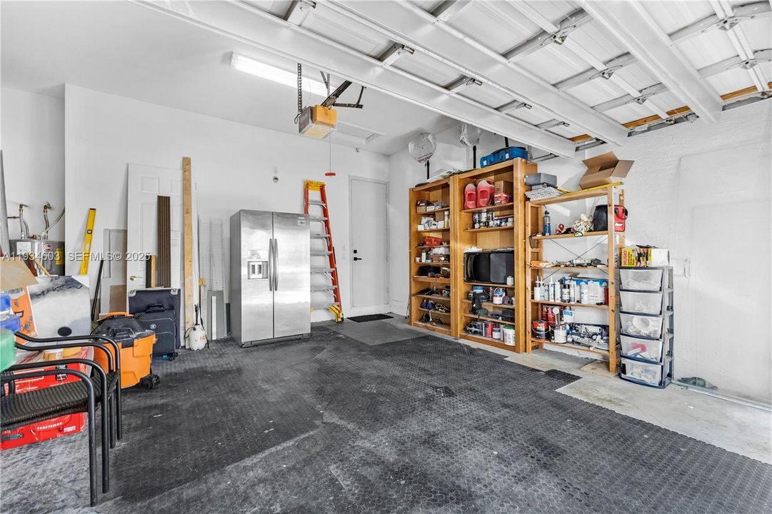 For Rent: $6,950 (3 beds, 2 baths, 2469 Square Feet)