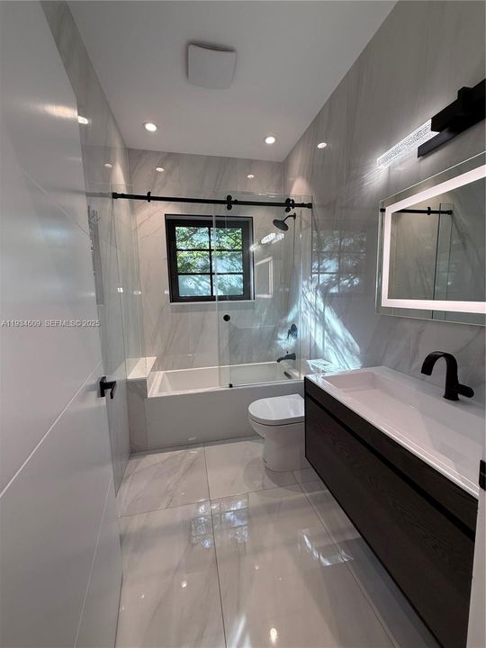 В аренду: $5,600 (3 спален, 2 ванн, 1407 Квадратных фут)