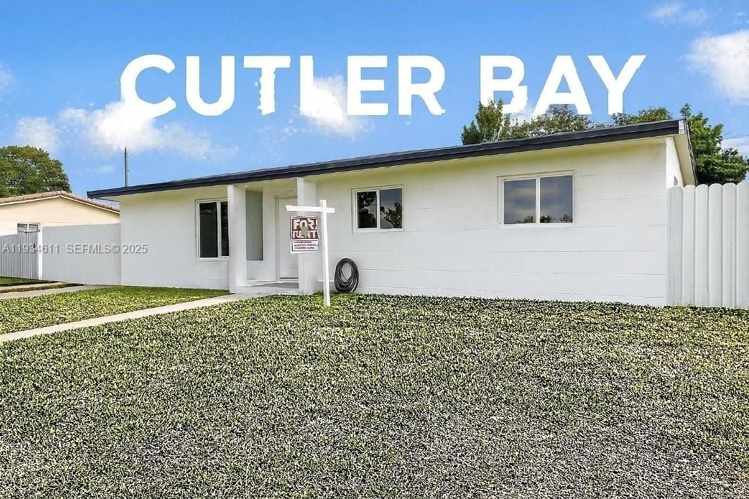 В аренду: $3,000 (3 спален, 1 ванн, 994 Квадратных фут)