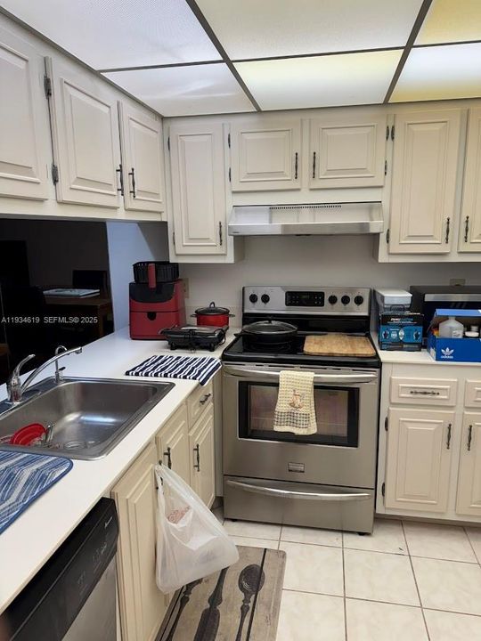 En Venta: $179,000 (2 camas, 2 baños, 1119 Pies cuadrados)