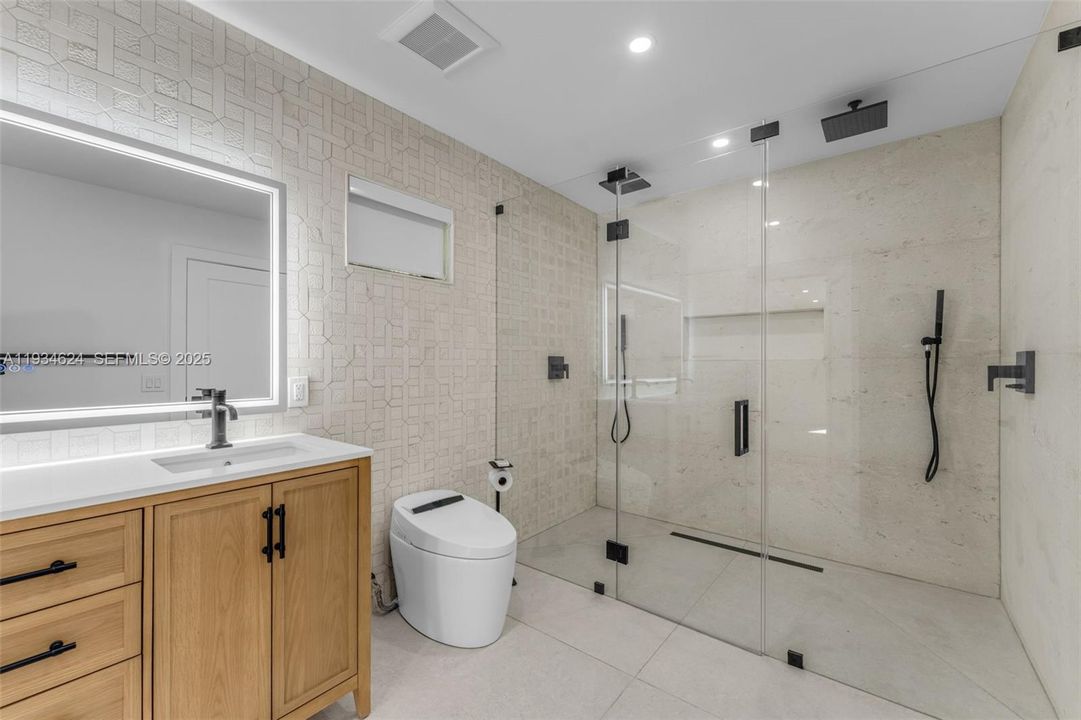 В аренду: $11,000 (4 спален, 3 ванн, 2847 Квадратных фут)