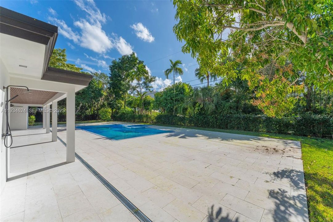 В аренду: $11,000 (4 спален, 3 ванн, 2847 Квадратных фут)