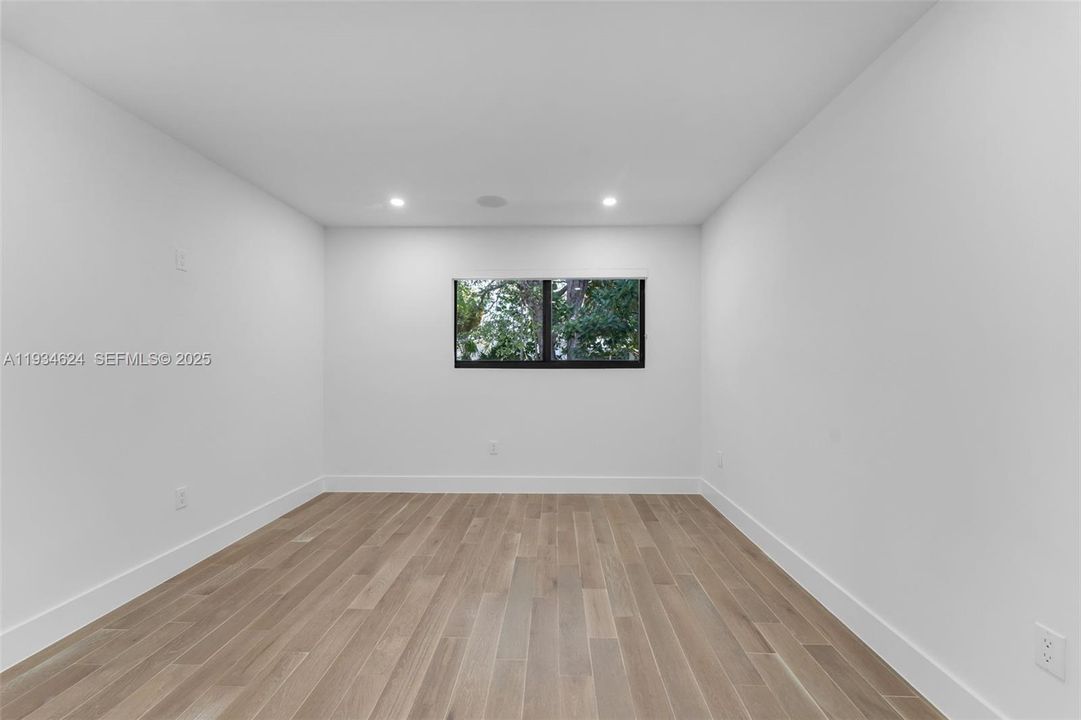 В аренду: $11,000 (4 спален, 3 ванн, 2847 Квадратных фут)