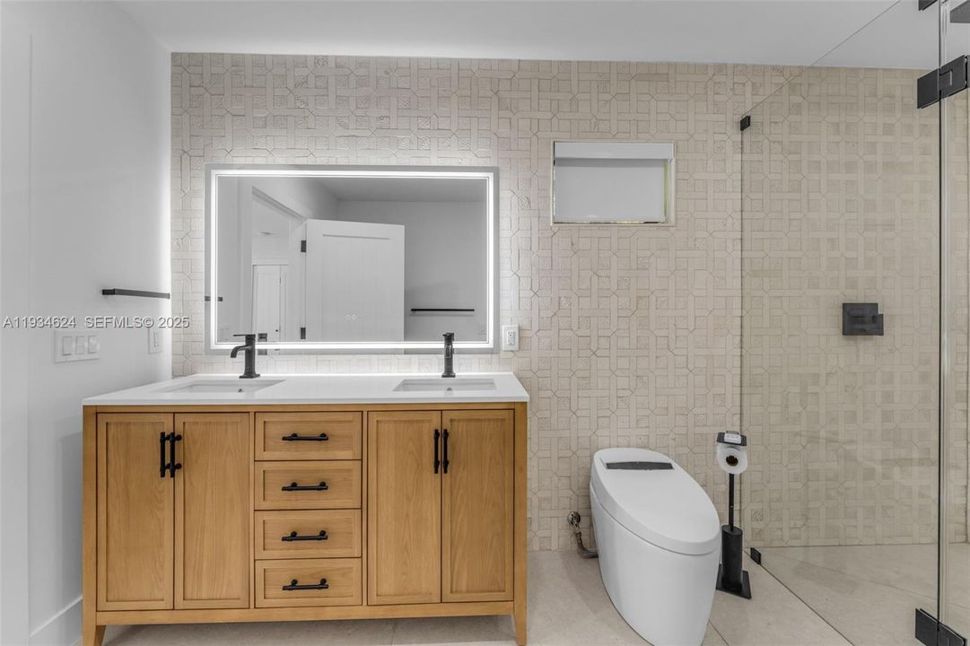 В аренду: $11,000 (4 спален, 3 ванн, 2847 Квадратных фут)