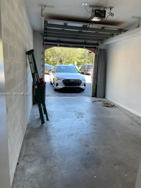 出租: $2,200 (1 贝兹, 1 浴室, 850 平方英尺)