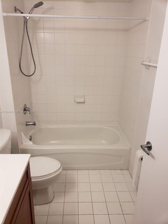 待售: $349,000 (2 贝兹, 2 浴室, 950 平方英尺)