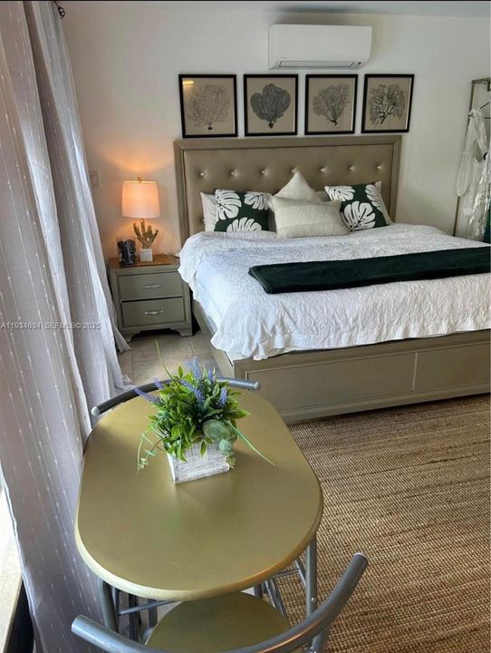 For Rent: $4,800 (3 beds, 2 baths, 1830 Square Feet)