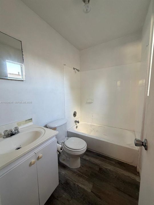 For Rent: $1,700 (2 beds, 1 baths, 510 Square Feet)