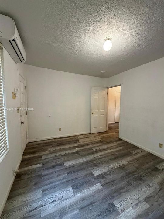 For Rent: $1,700 (2 beds, 1 baths, 510 Square Feet)