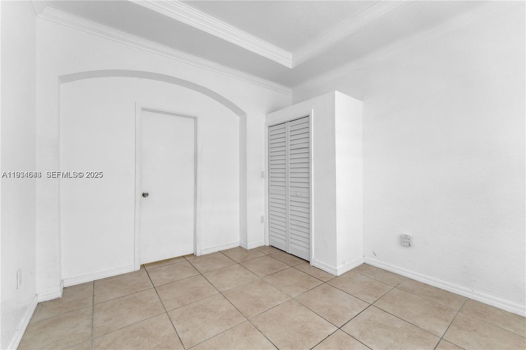 En Venta: $770,000 (4 camas, 3 baños, 1765 Pies cuadrados)