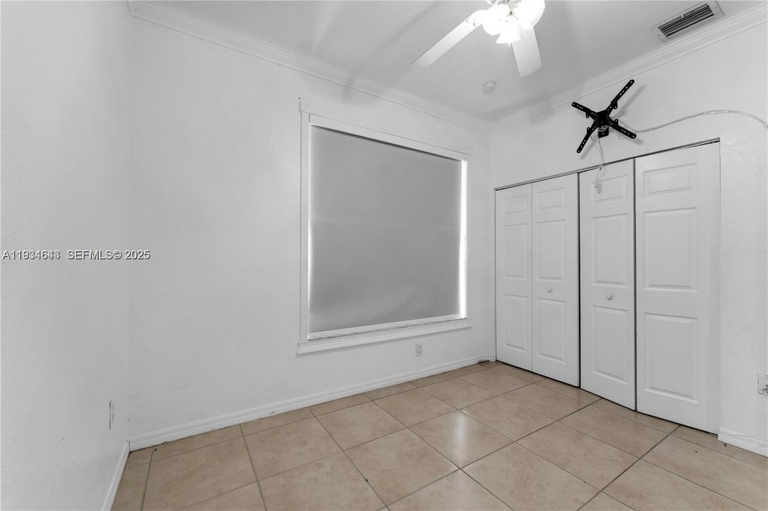 En Venta: $770,000 (4 camas, 3 baños, 1765 Pies cuadrados)