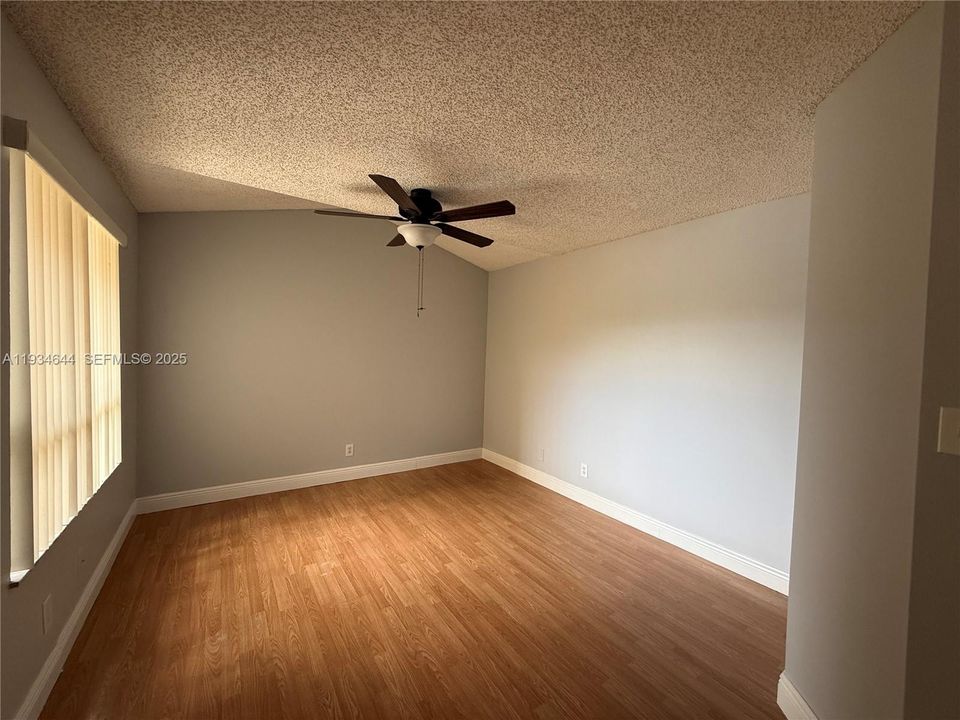 En Renta: $1,750 (1 camas, 1 baños, 816 Pies cuadrados)