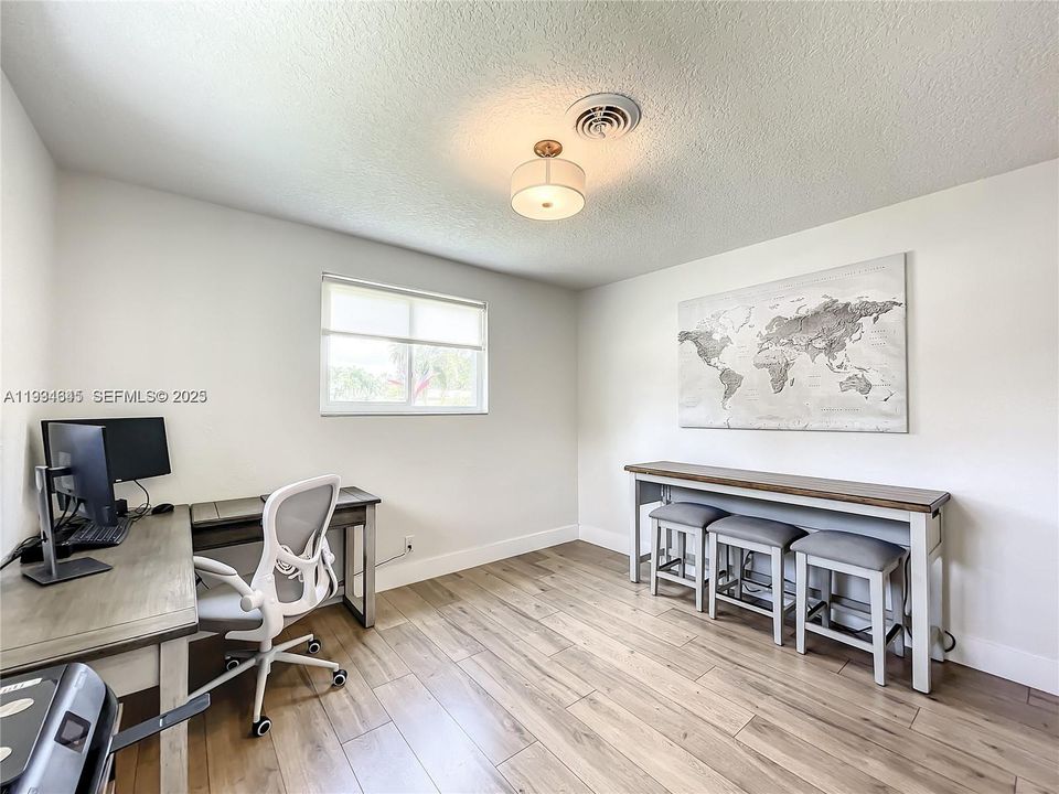 待售: $749,999 (3 贝兹, 2 浴室, 1744 平方英尺)