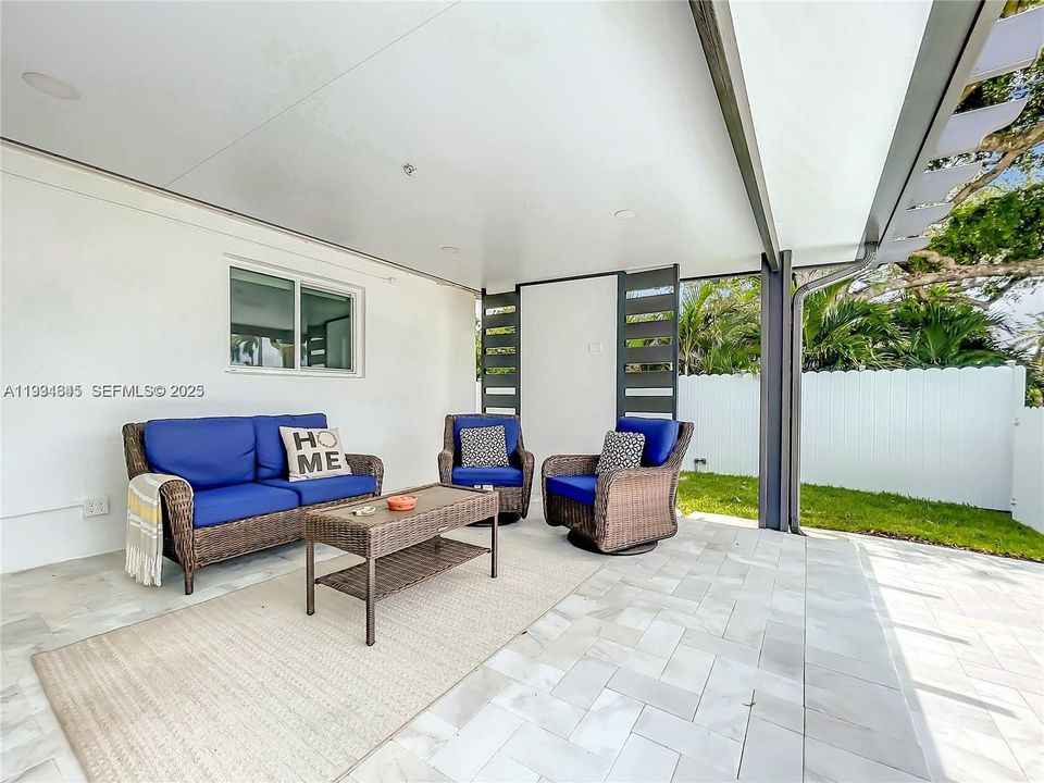 待售: $749,999 (3 贝兹, 2 浴室, 1744 平方英尺)