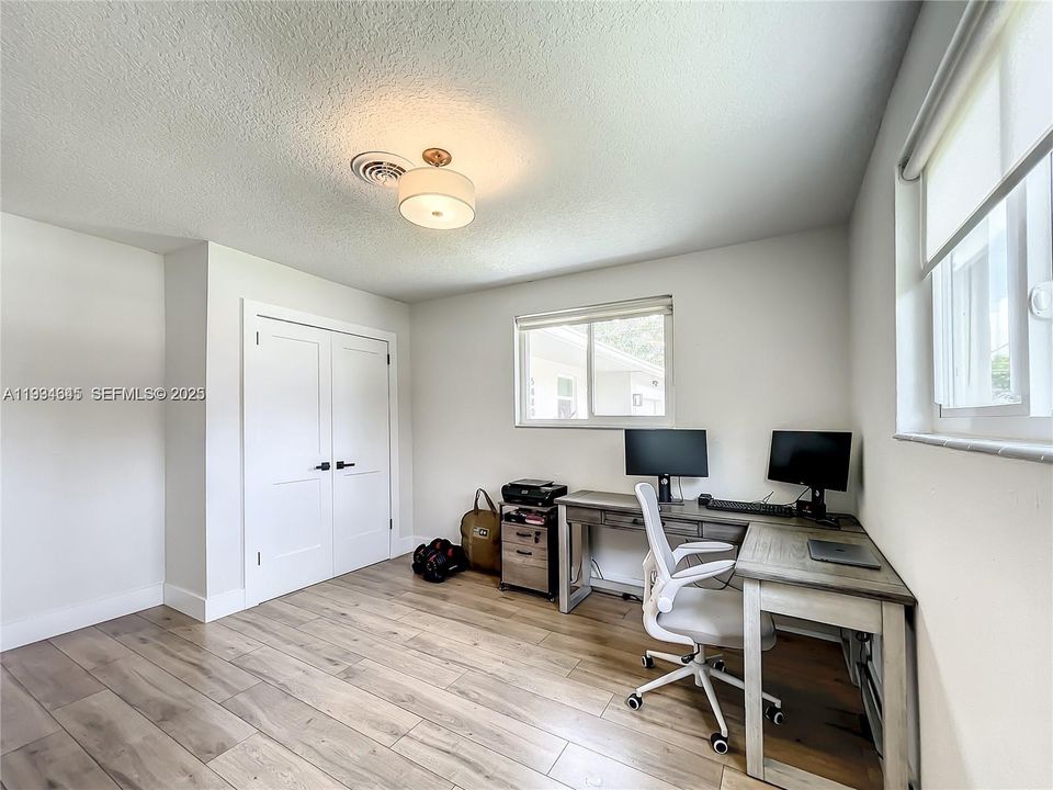 待售: $749,999 (3 贝兹, 2 浴室, 1744 平方英尺)