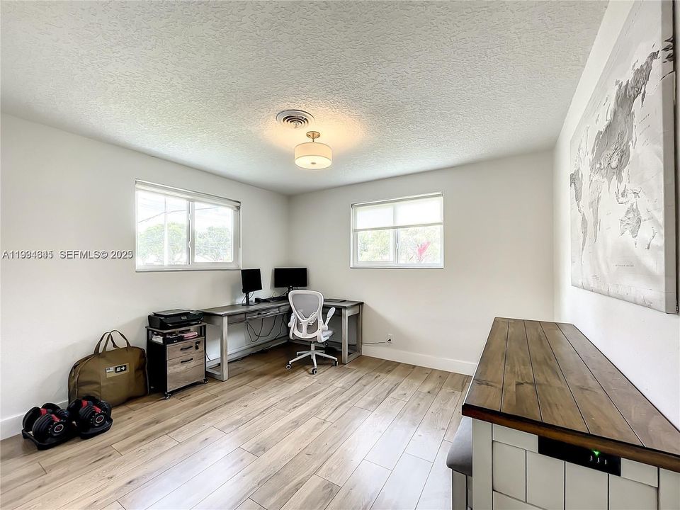 待售: $749,999 (3 贝兹, 2 浴室, 1744 平方英尺)