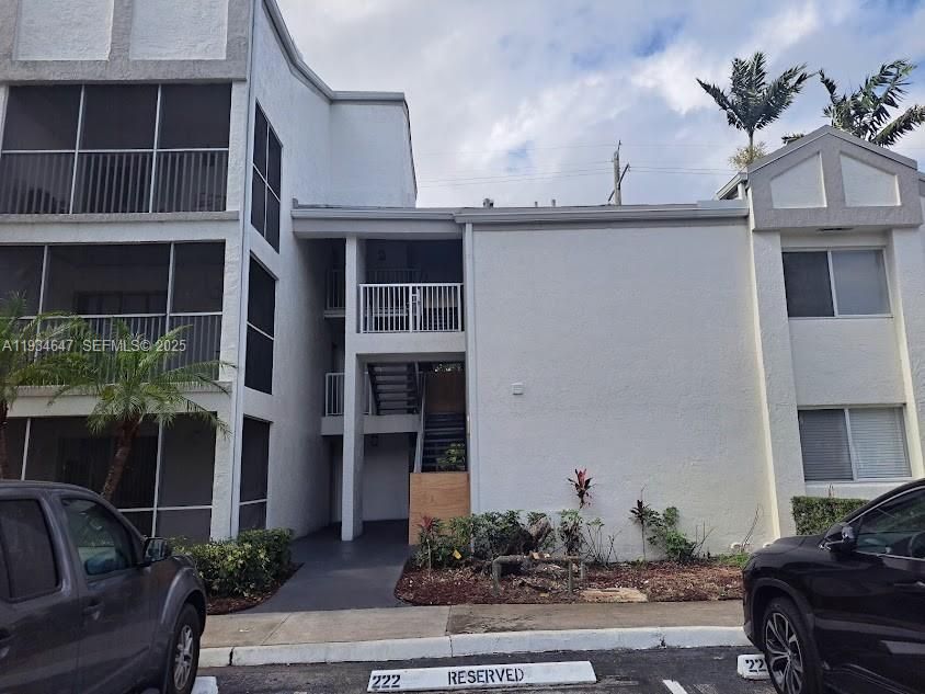 For Rent: $1,650 (1 beds, 1 baths, 615 Square Feet)