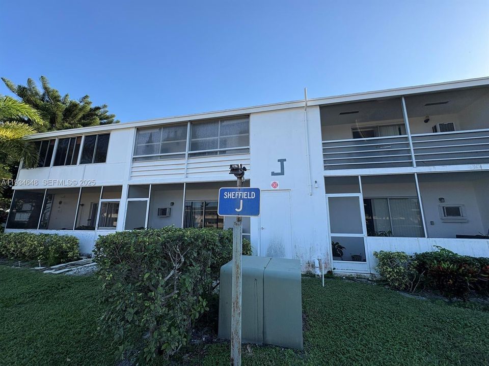 На продажу: $120,000 (1 спален, 1 ванн, 684 Квадратных фут)