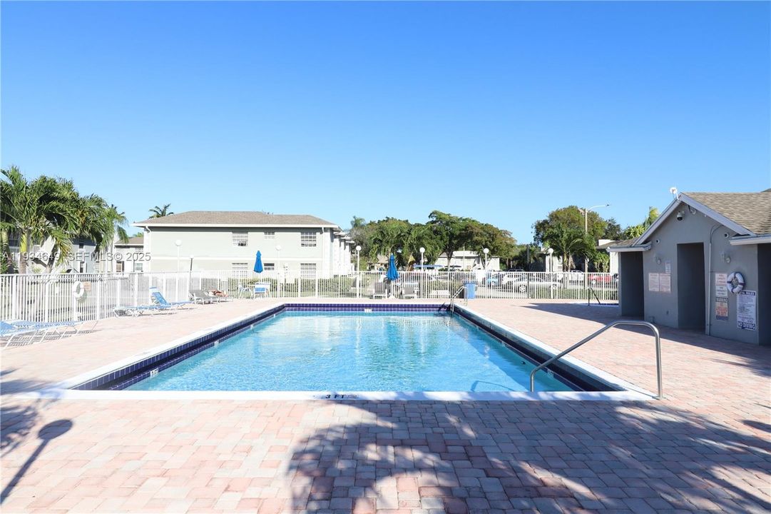 En Venta: $219,000 (2 camas, 2 baños, 1060 Pies cuadrados)