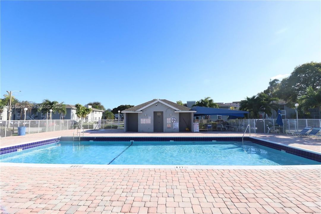 En Venta: $219,000 (2 camas, 2 baños, 1060 Pies cuadrados)