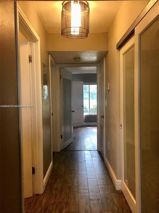 For Sale: $238,000 (2 beds, 2 baths, 1256 Square Feet)