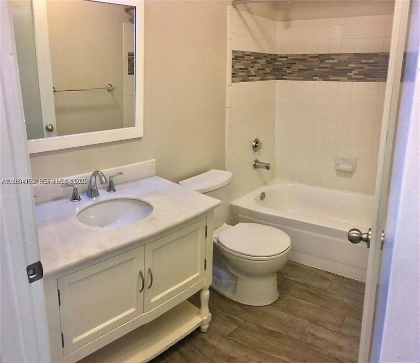 For Sale: $238,000 (2 beds, 2 baths, 1256 Square Feet)