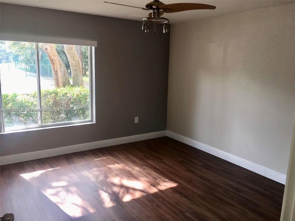 For Sale: $238,000 (2 beds, 2 baths, 1256 Square Feet)