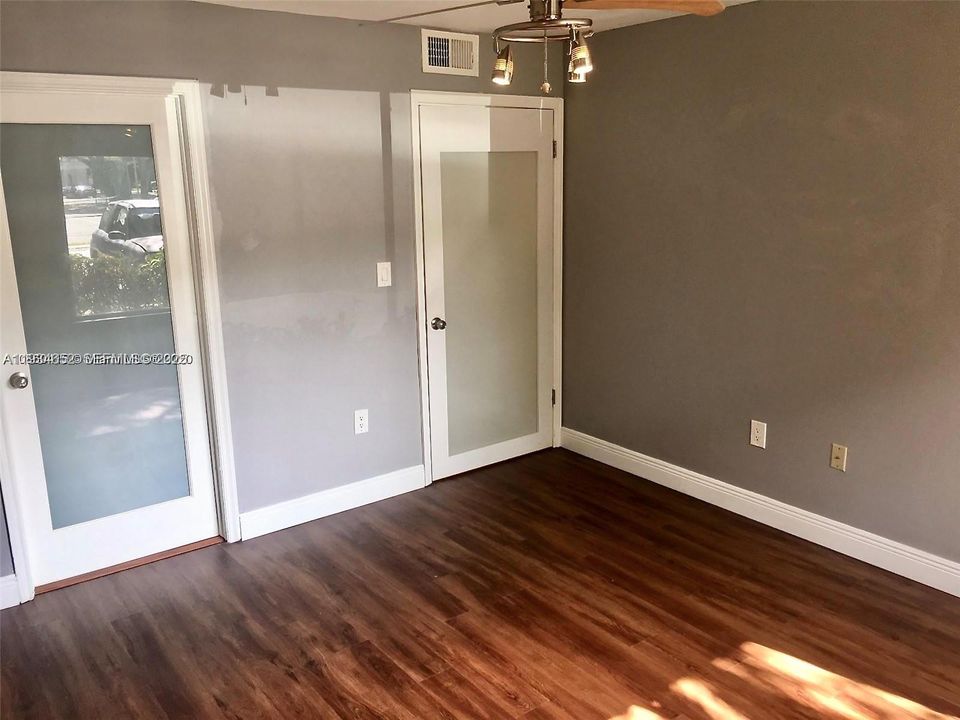 For Sale: $238,000 (2 beds, 2 baths, 1256 Square Feet)