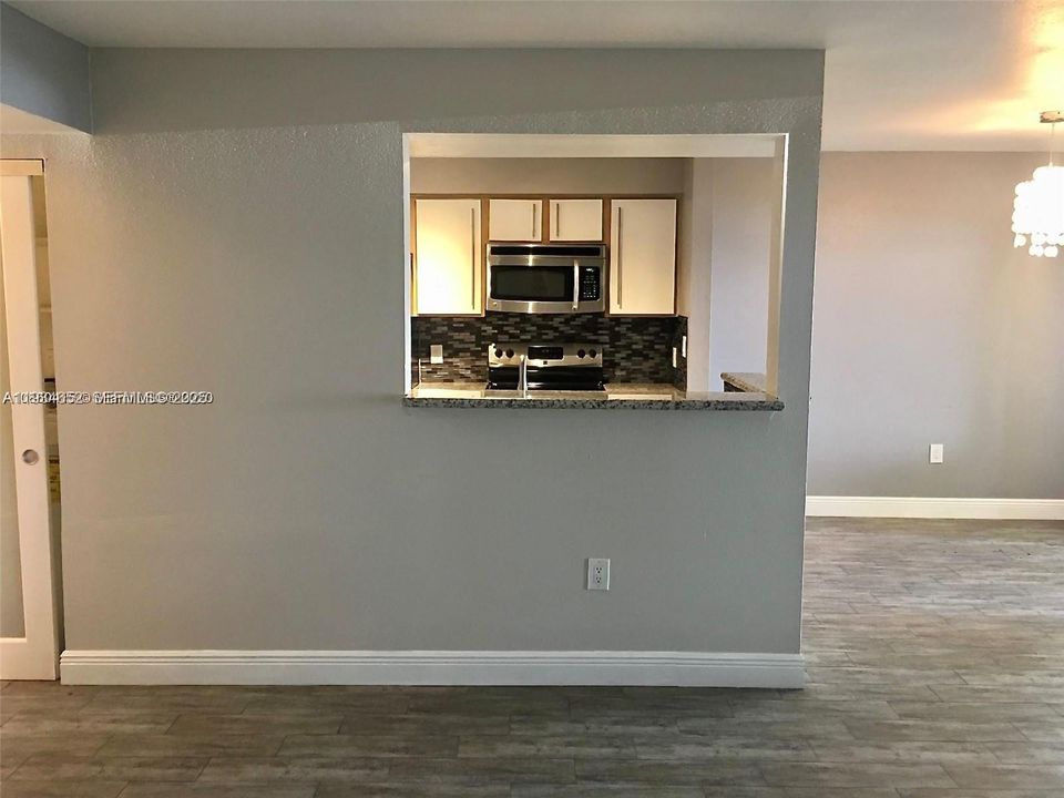 For Sale: $238,000 (2 beds, 2 baths, 1256 Square Feet)